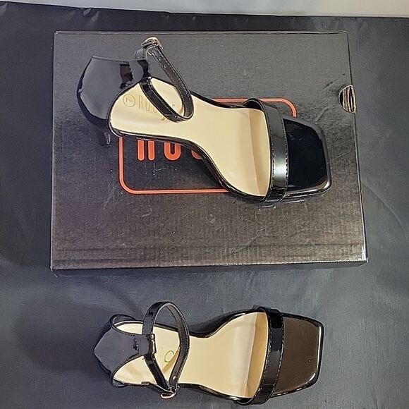 BRAND NEW ROUGE HELUIM SQUARE TOE ADJUSTABLE ANKLE AND ONE BAND STRAP SANDAL - Picture 16 of 16